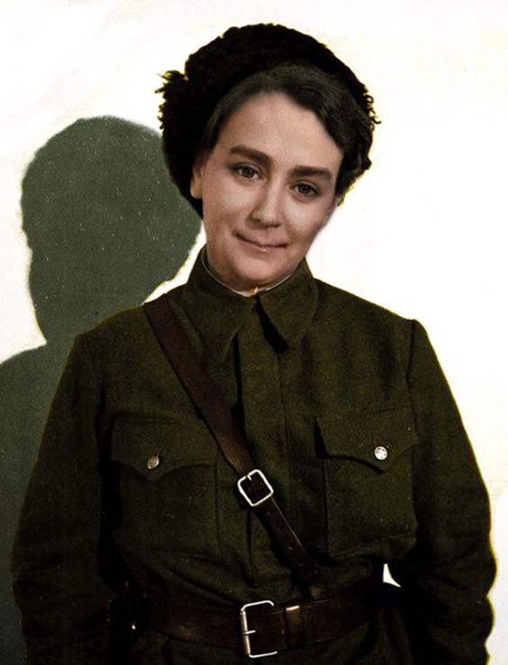 Военный корреспондент Наталья Боде. С «Лейкой» через всю войну